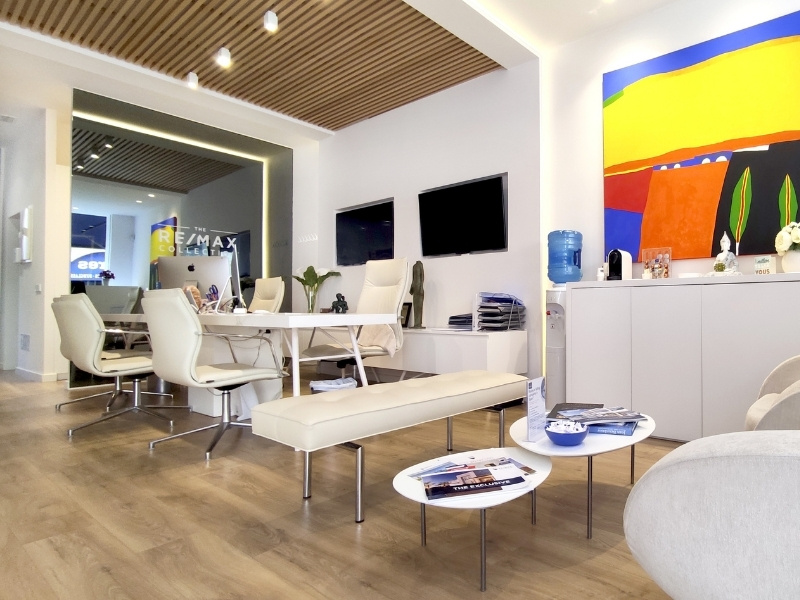 RE/MAX Collection Calm